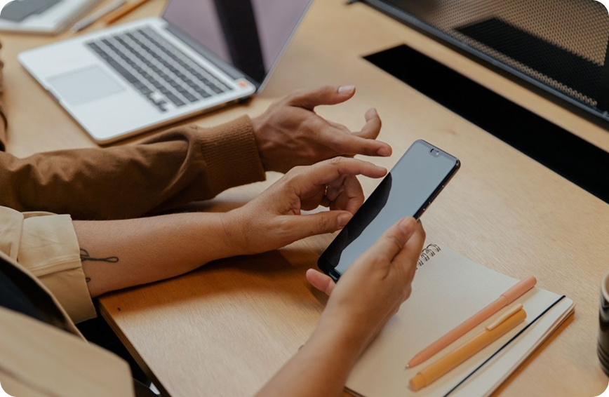 Contact pour la gestion des paies et contrats de travail